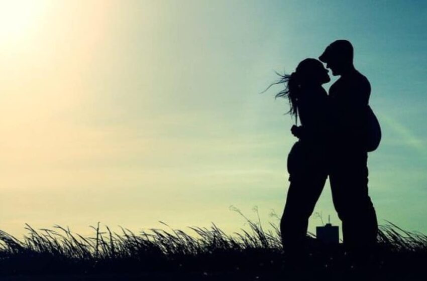  How To Know You’re With The Right Person