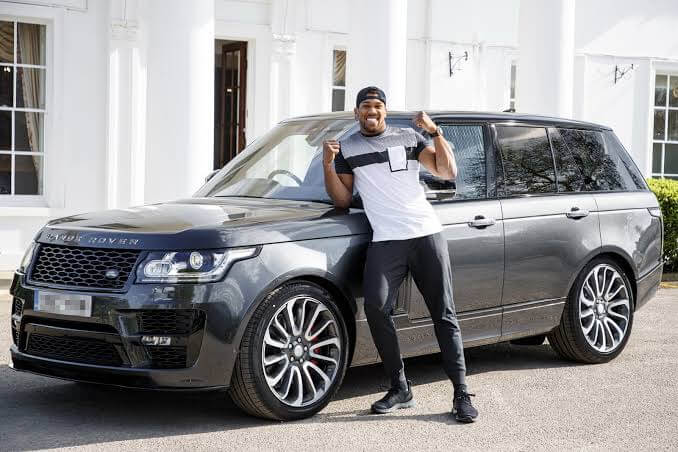  Anthony Joshua flaunts custom-built SVAutobiography Range Rover ahead of fight with Kubrat Pulev
