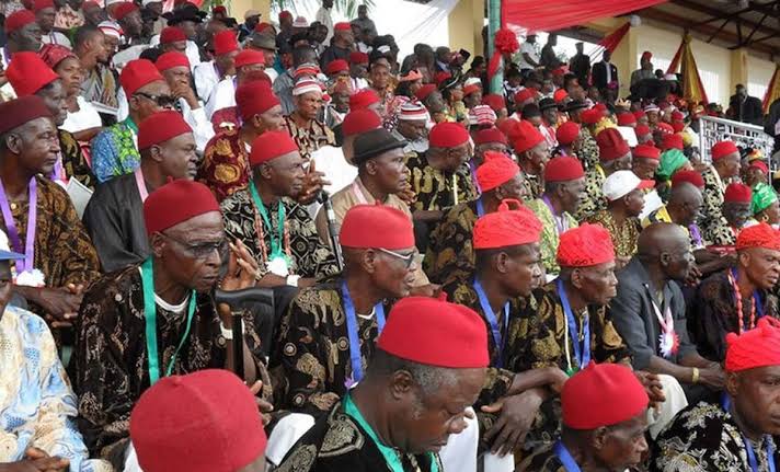  Between the ‘core’ and the ‘periphery’ Igbo