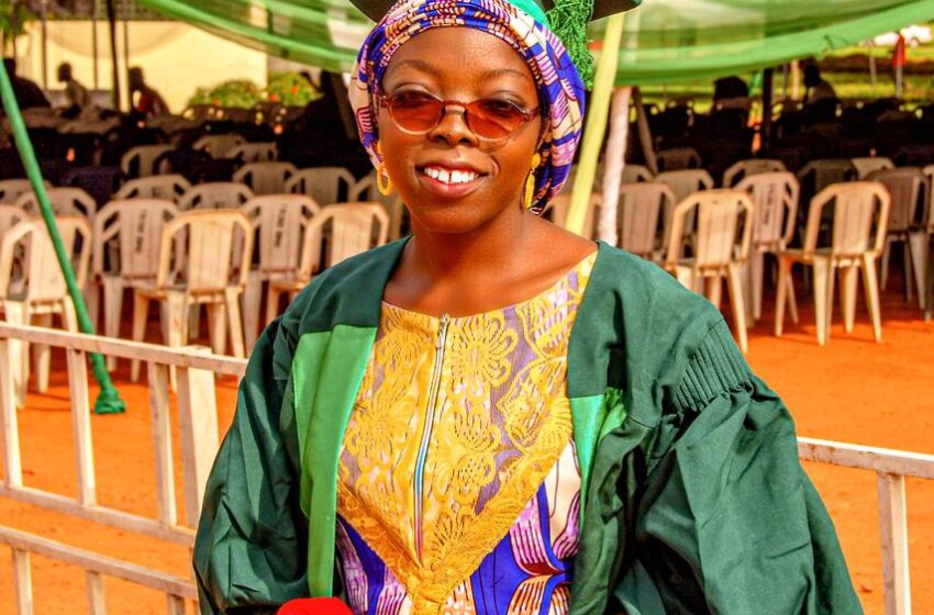  Aishat, the IBBU first-class graduate who defied the odds despite being married with 2 kids