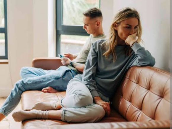  Emotional disconnection: How to rebuild connection when attraction fades