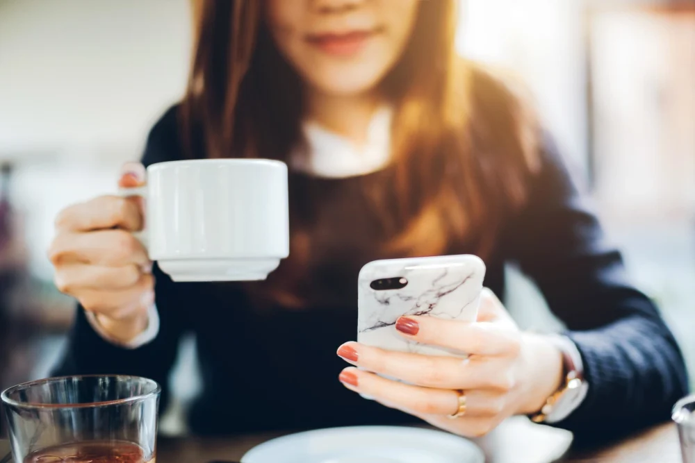 4chan Sparks Outrage After 13,000 Photos Leaked from Tea App Hack – Victims Speak Out. Photo credit: d3sign / Getty Images