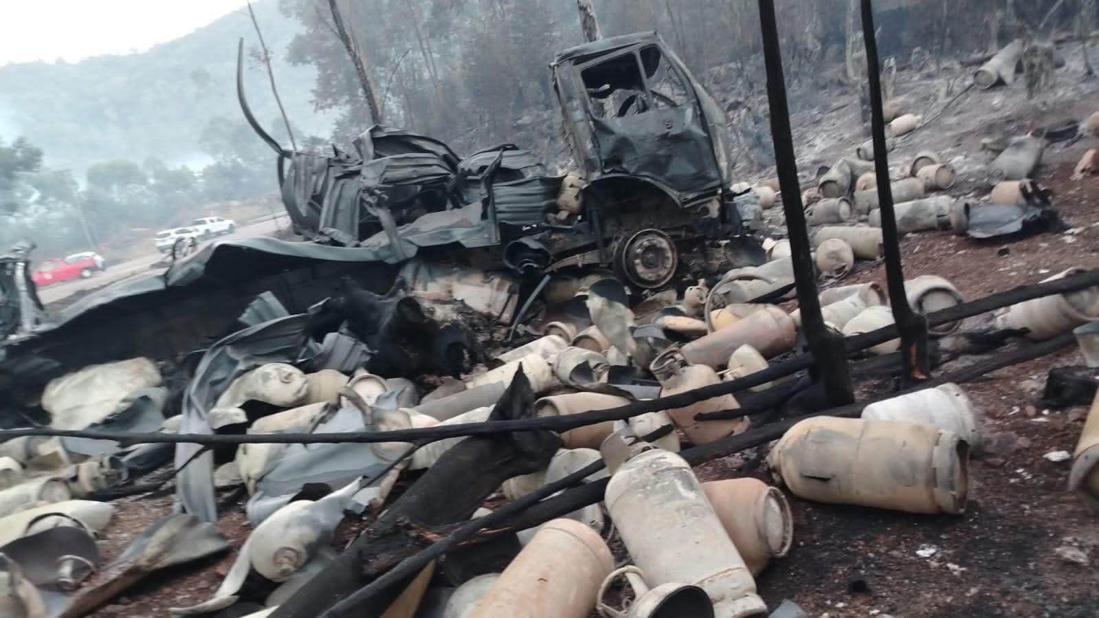 Blaze and explosions on R71 at Magoebaskloof pass.