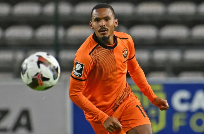  Orlando Pirates sign Oswin Appollis: A strategic move or a risky gamble?