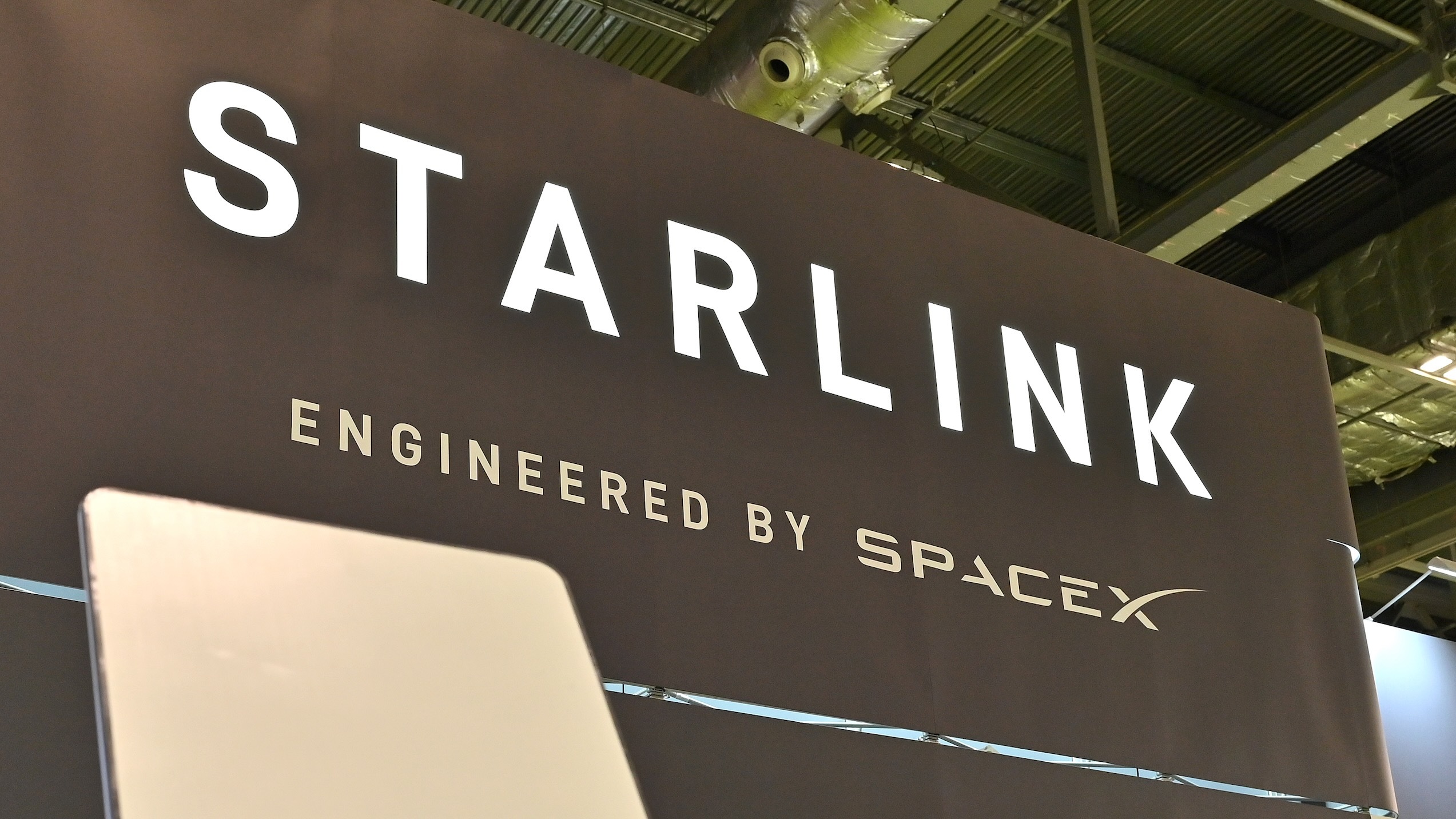 Starlink down notification affecting users globally