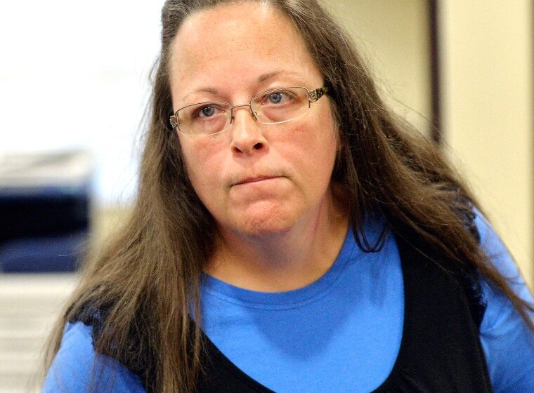 Who is Kim Davis? Meet ex-Kentucky clerk pushing to overturn same-sex marriage ruling in US