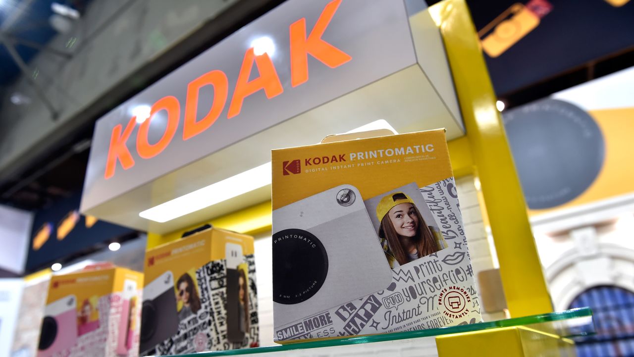 Kodak warns of shutdown amid debt crisis