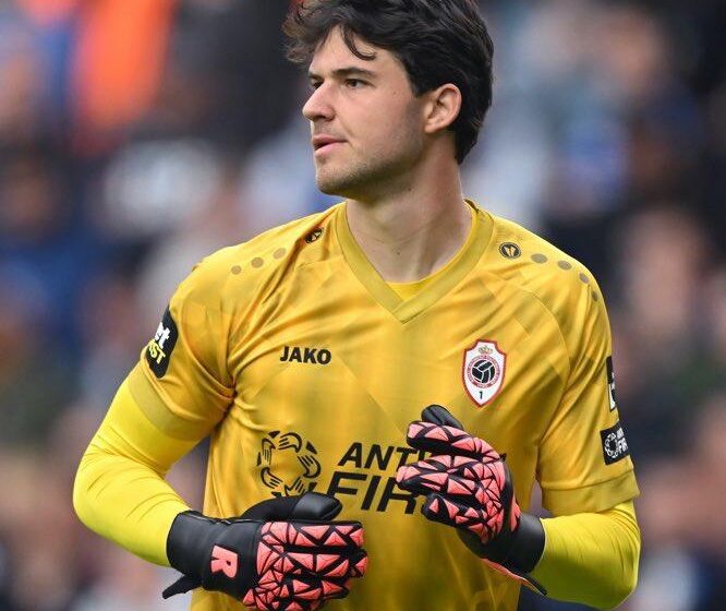 Senne Lammens: Belgian prodigy set to transform Man United’s goalkeeping future