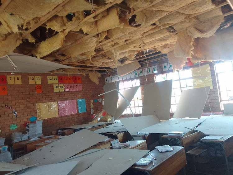 Roof collapse at Limpopo school