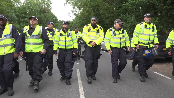 UK police officers get 4.2% pay rise, but critics say it won’t fix deeper challenges in the force.