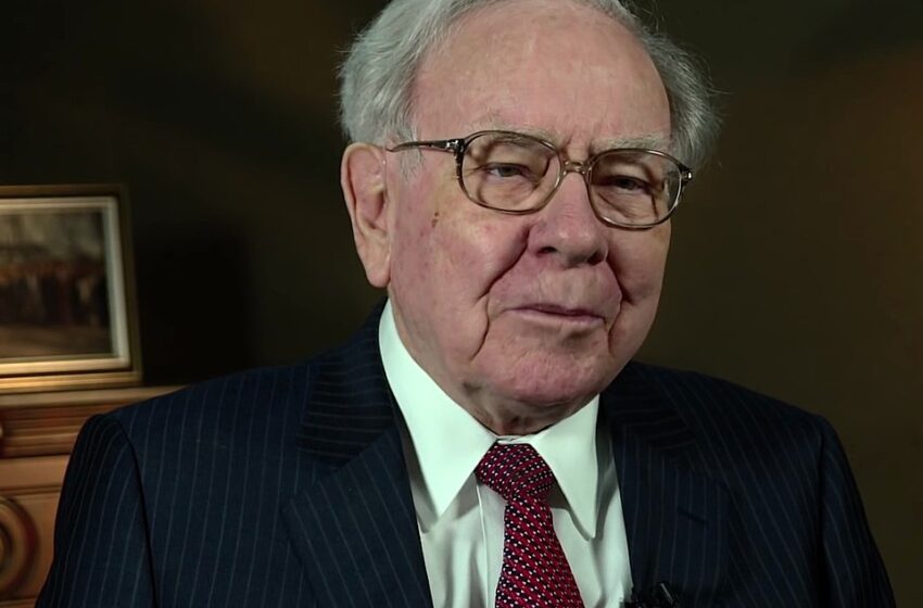 Buffett Makes a Comeback: Berkshire Hathaway Invests in UnitedHealth Amid Market Challenges