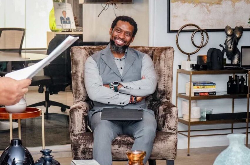 Minister Buti Manamela