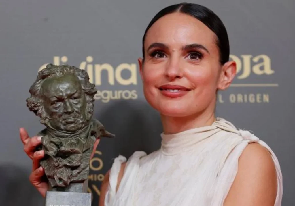 Veronica Echegui, after collecting the Goya for Best Short Film for 'Totem Loba'. Efe