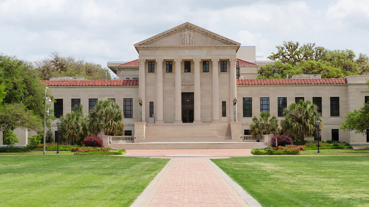 Louisiana State University Scholarships 2026 offer full tuition and stipends for international students