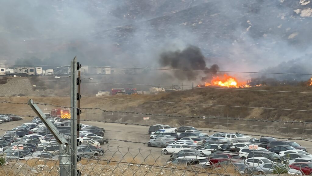 Jurupa Valley Pyrite Fire Erupts: 400 Acres Burned, Evacuations Ordered as Blaze Pushes Toward Fontana