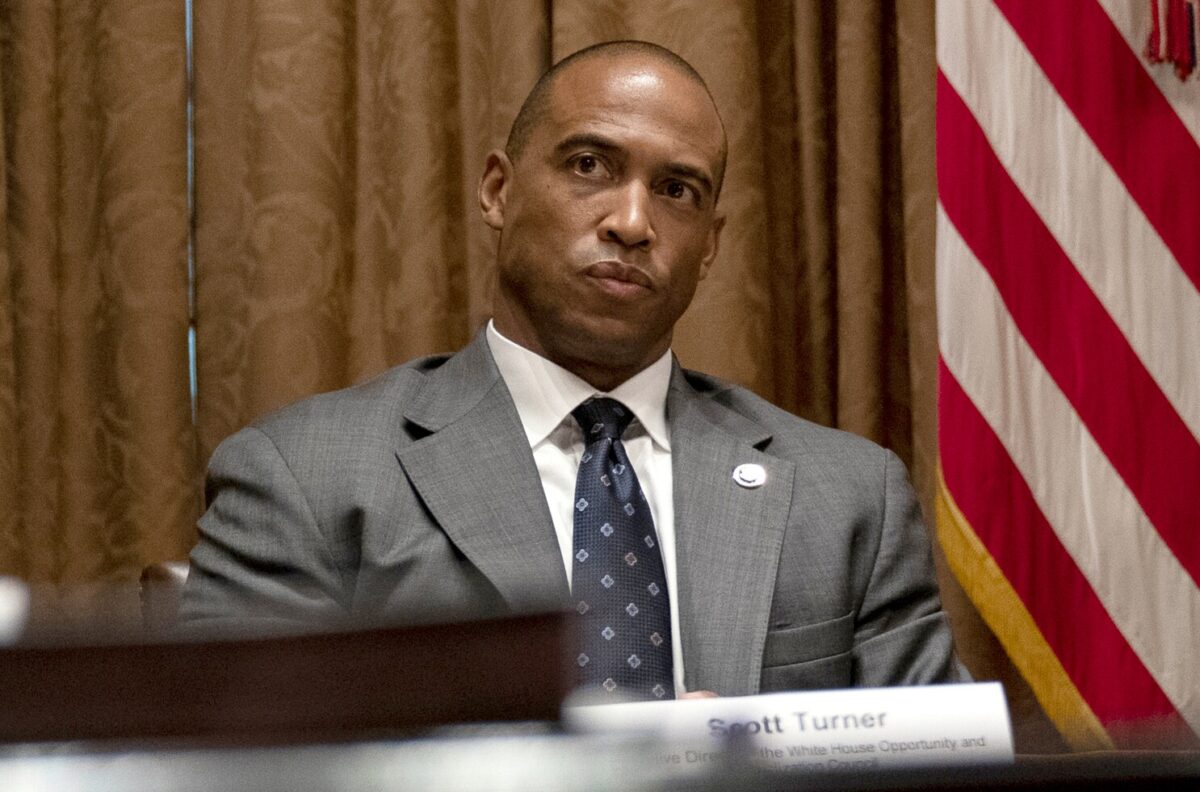 Why did HUD blame the ‘Radical Left’ for the looming government shutdown?