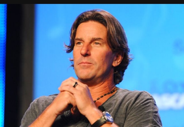  Country songwriter Brett James dies in a plane crash at 57
