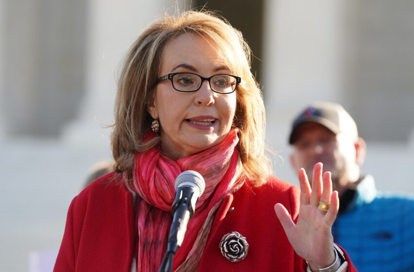 Gabby Giffords speaks on her fight to end gun violence. Image Credit: Leigh Vogel/Getty Images
