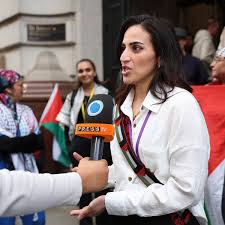 British-Palestinian doctor Rahmeh Aladwan has been suspended for 15 months by the GMC amid allegations of antisemitic and controversial social media posts. Learn about the tribunal’s decision, ongoing investigation, and impact on public trust in medicine.