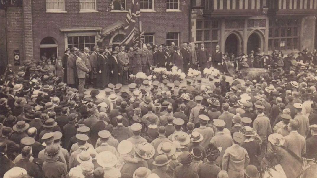 The two-minute silence took place in Castle Street in Farnham on 10 May 1916. Image Source: Museum of Farnham