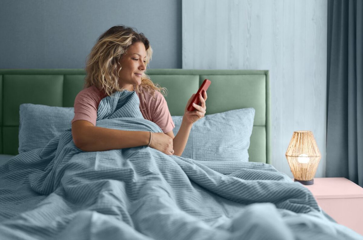 10 Productive Ways to Use Your Phone Before Bed