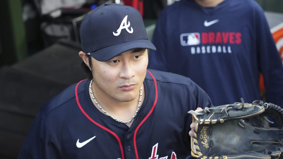 Ha-Seong Kim re-signs with Braves on $20M deal