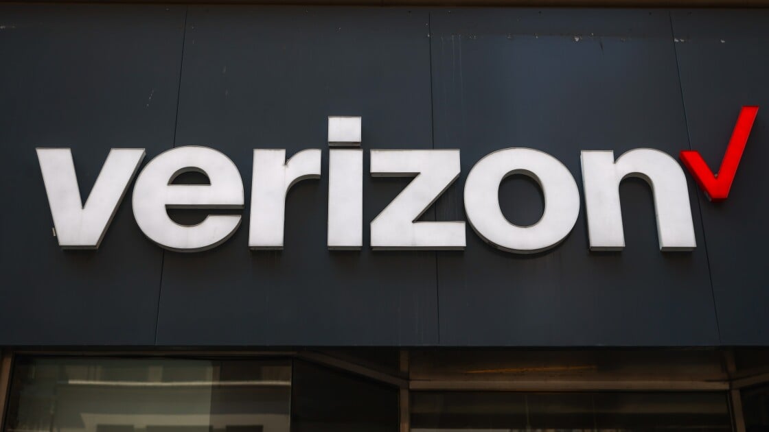 Verizon outage forces phones into SOS mode nationwide