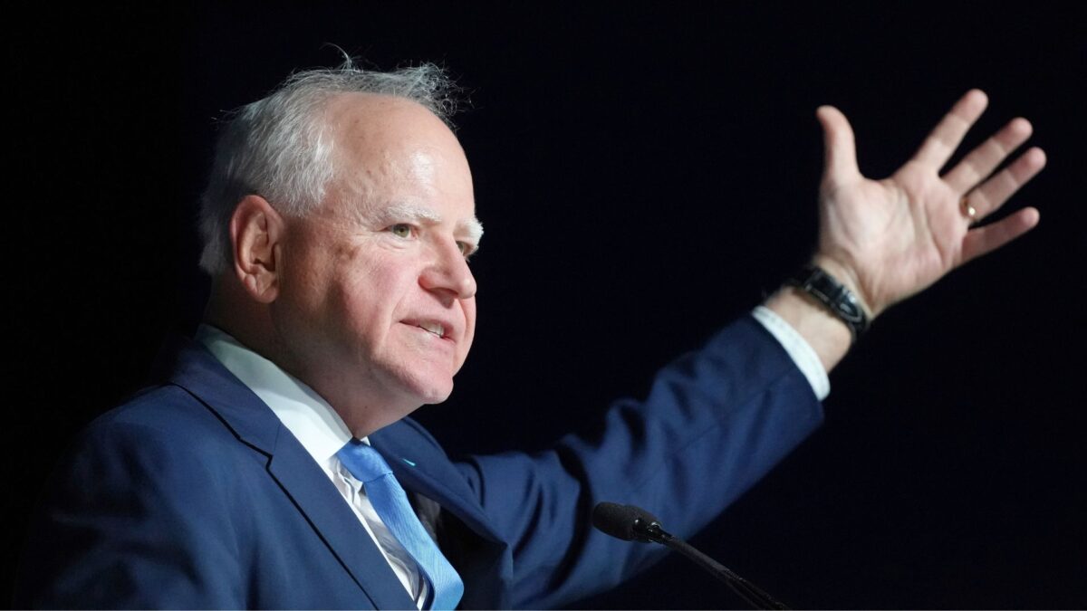 Minnesota Gov. Tim Walz speaks at the California Democratic Party's 2025 State Convention at the Anaheim Convention Center in Anaheim, Calif., on Saturday, May, 31, 2025. AP Photo/Damian Dovarganes
