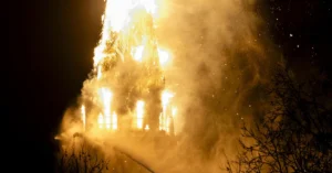Fire engulfs historic Vondelkerk church in Amsterdam