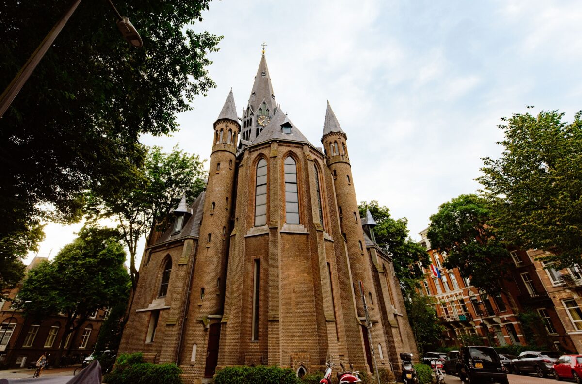  What sparked the inferno that ravaged Amsterdam’s historic Vondelkerk Church?