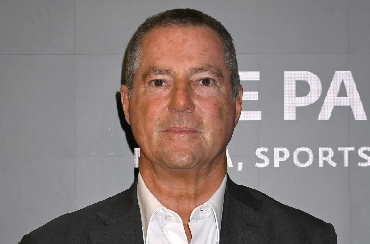  Power Lawyer Brad Karp resigns as Paul Weiss Chairman after Epstein emails are exposed