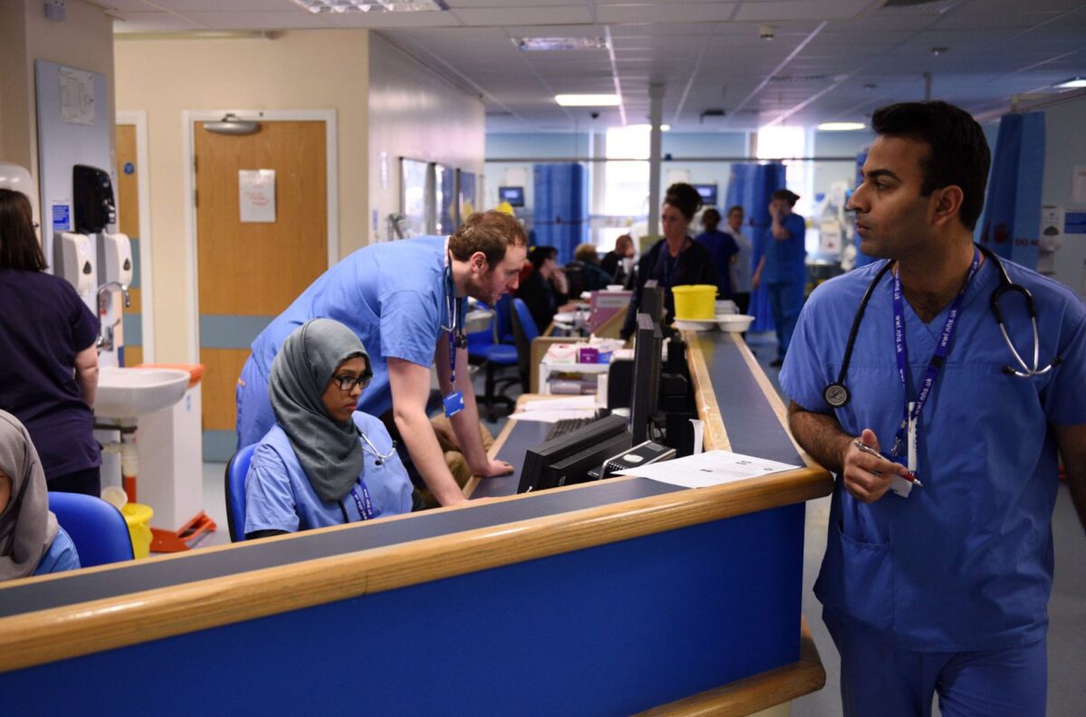  NHS told not to discourage first cousin marriage as genetic risk debate intensifies