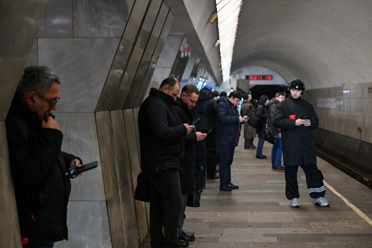 Muscovites have complained about Wi-Fi disruptions in the city’s subway system.Photographer: Hector Retamal/AFP/Getty Images