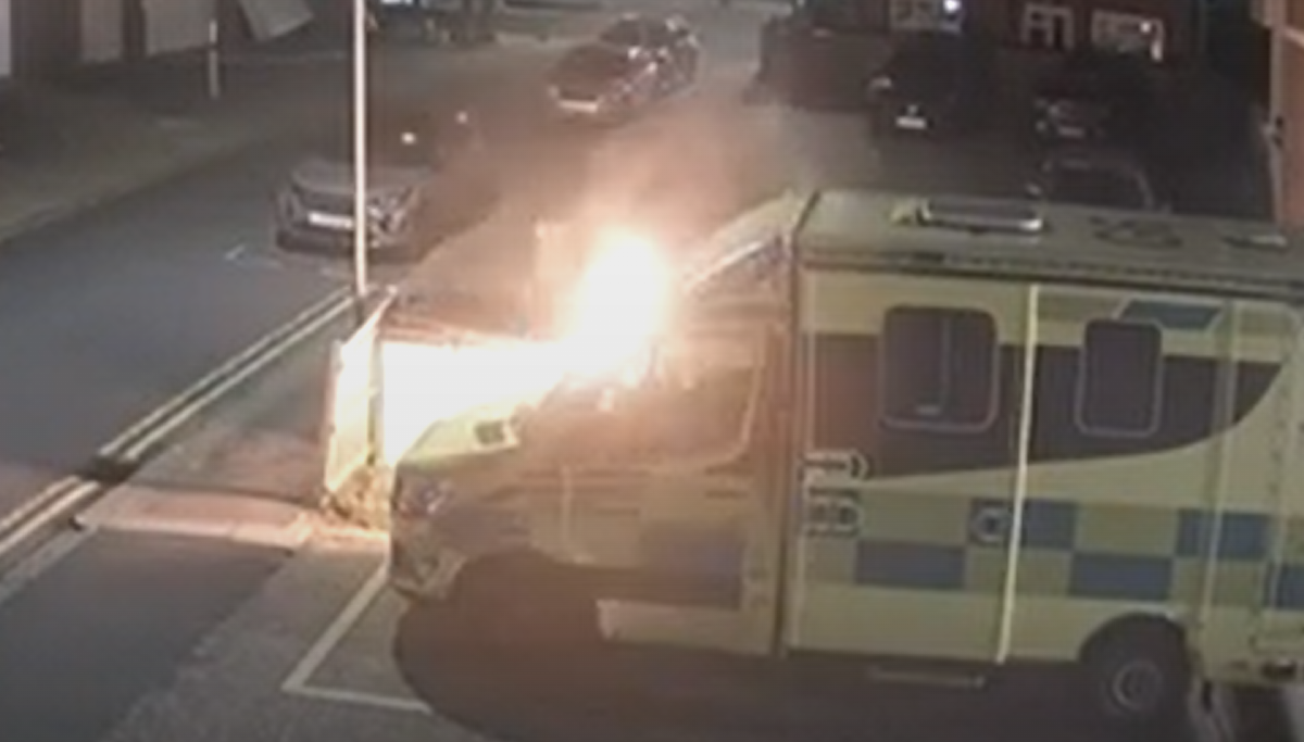  Golders Green Horror: Four Jewish community ambulances torched in suspected antisemitic attack near Synagogue