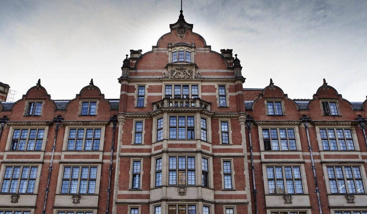  LSE AKO Masters Scholarship 2026: Apply for Fully Funded UK Opportunity