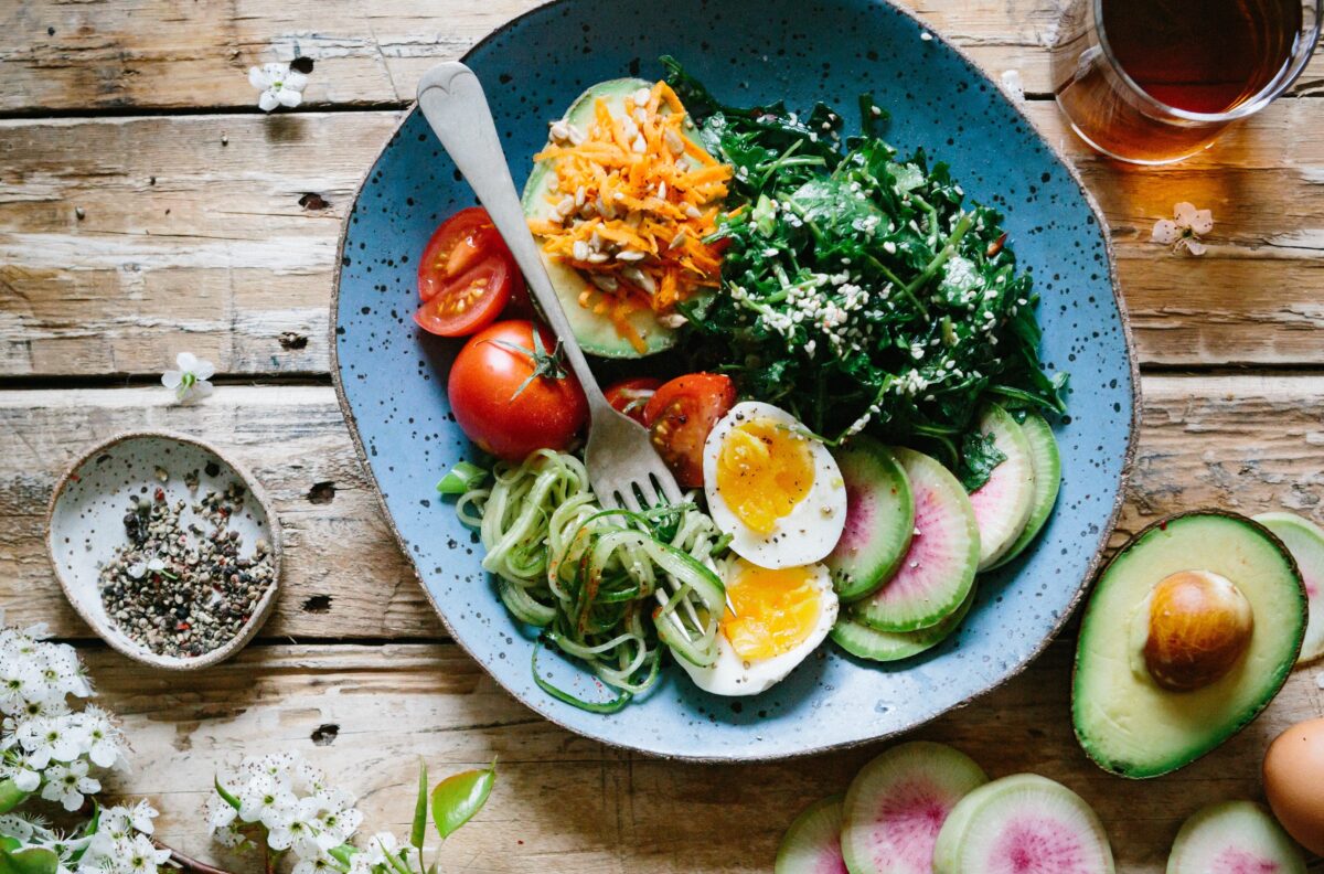  Feeling Tired or Always Hungry? 6 Warning Signs Your Diet May Be Lacking Healthy Fats