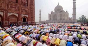 Muslims await Eid al-Fitr 2026 moon sighting to mark Ramadan’s end.