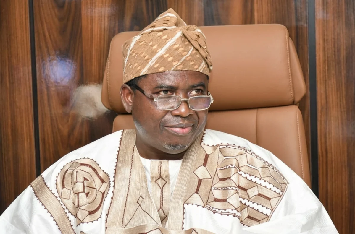  INEC orders RECs to halt voter revalidation plans ahead of 2027 elections, Nigerians await fresh directive