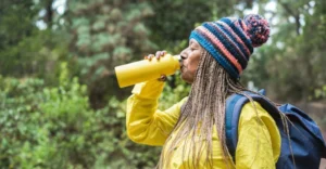 Smart ways to stay healthy while travelling 