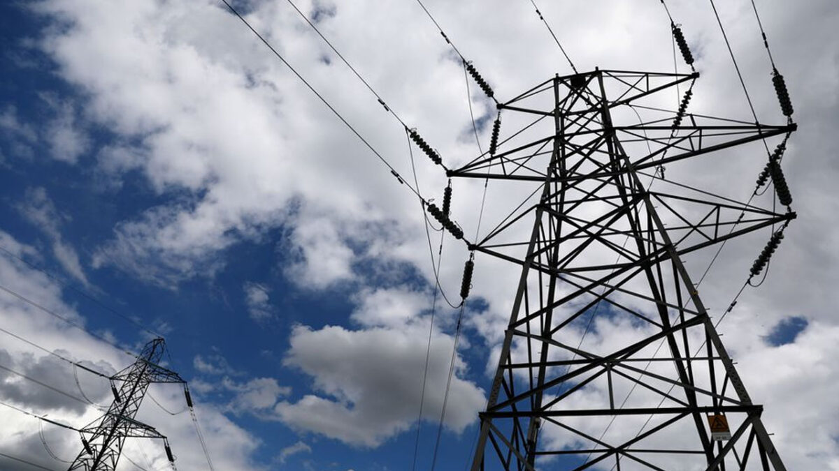 Electricity generation drops as Nigerians face fresh blackout fears