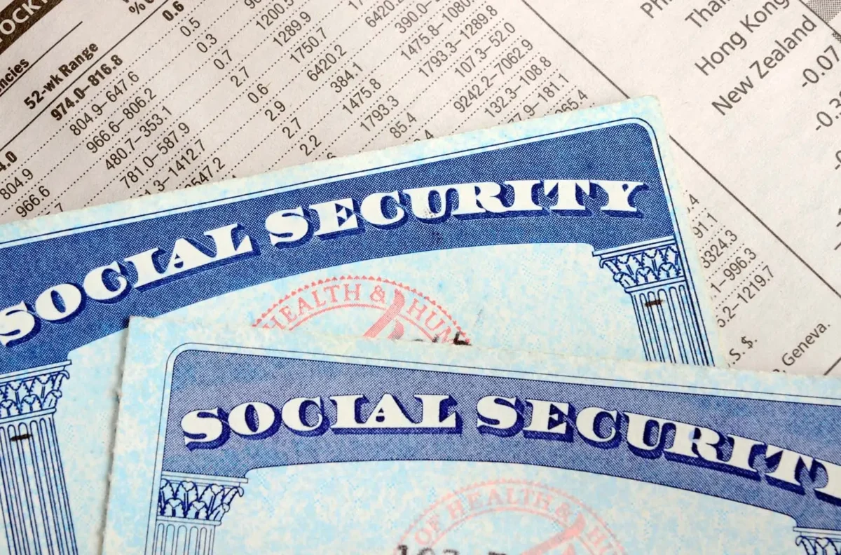  Social Security crisis deepens: 5 major solutions being considered as benefit cuts loom for millions by 2032
