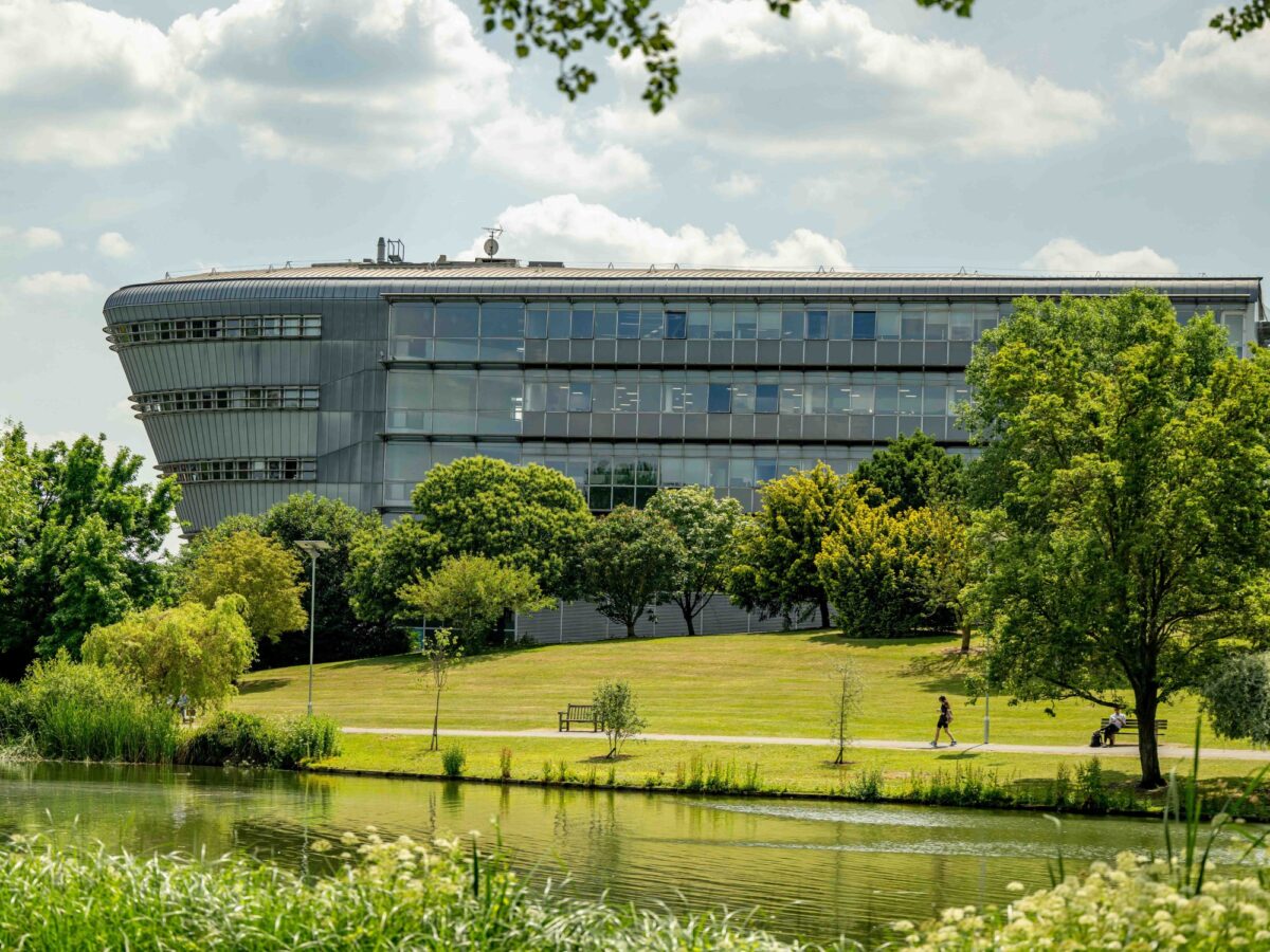 University of Surrey offers MBA scholarships for global students