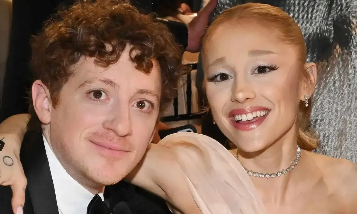  Ariana Grande and Ethan Slater Quietly split after nearly 3 years together: What happened behind the scenes