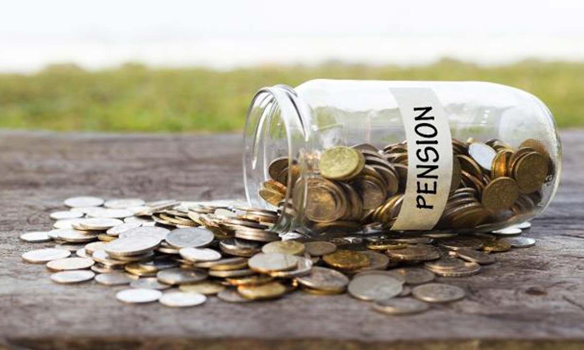  Record number of UK ex-Council workers now receive £100,000+ pensions as Council tax bills continue to rise