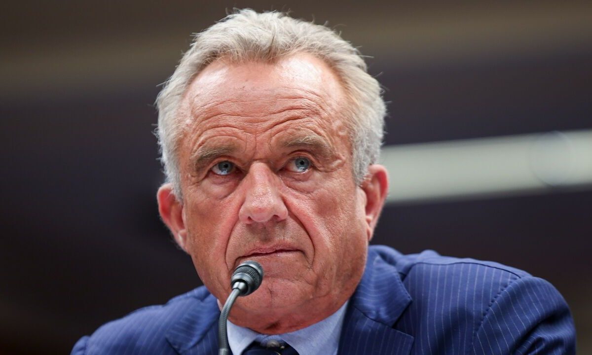  Robert F. Kennedy Jr.’s HHS to end COVID-19 emergency use authorizations for drugs and medical devices