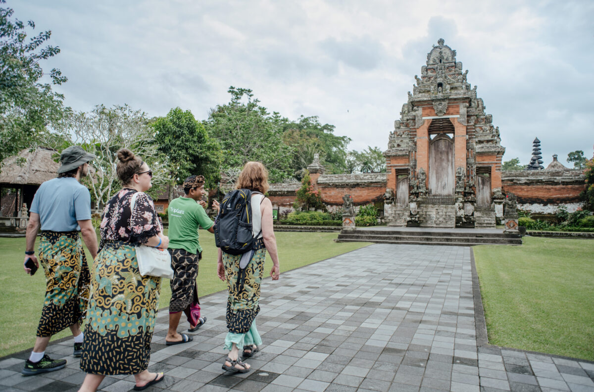  7 Life-Changing Cultural Lessons You Can Only Learn by Travelling the World