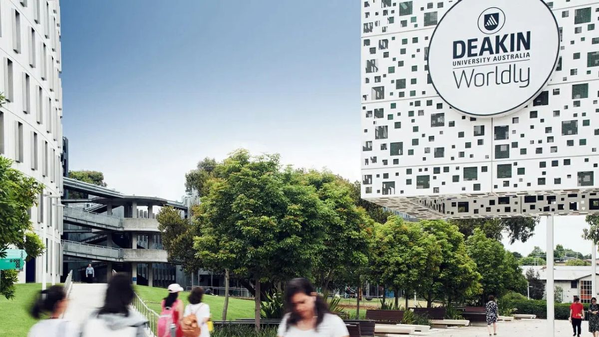  Deakin Vice-Chancellor International Scholarship 2027: Apply for Fully Funded Study Opportunity