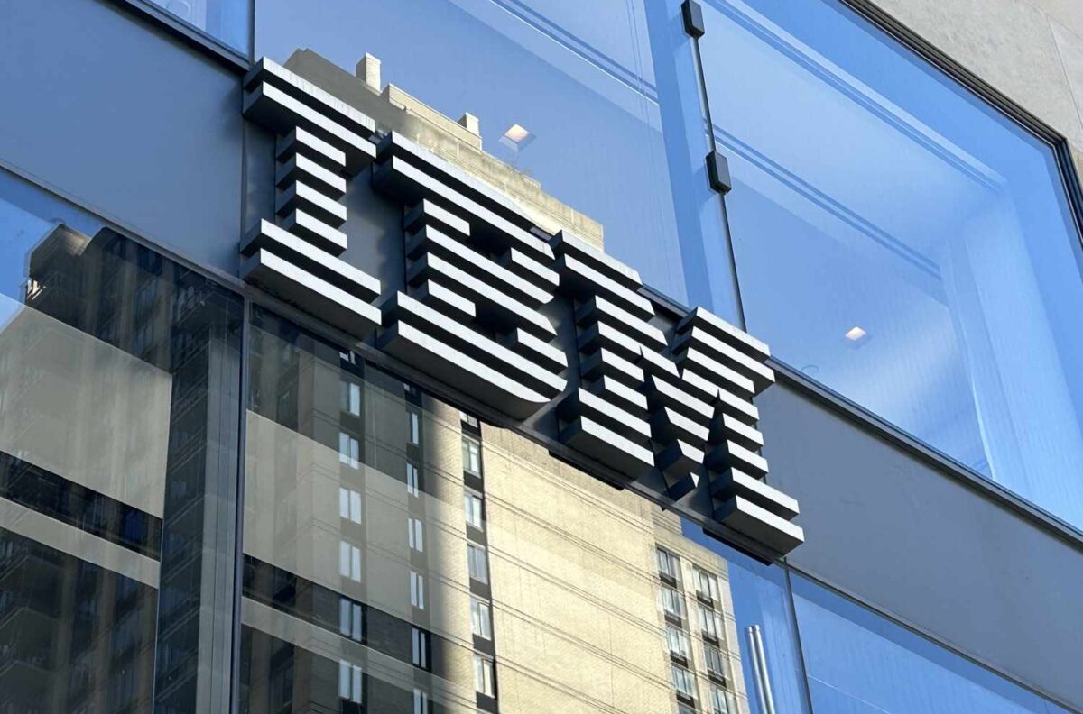  Why IBM stock crashed more than 20% and what it means for the entire tech sector