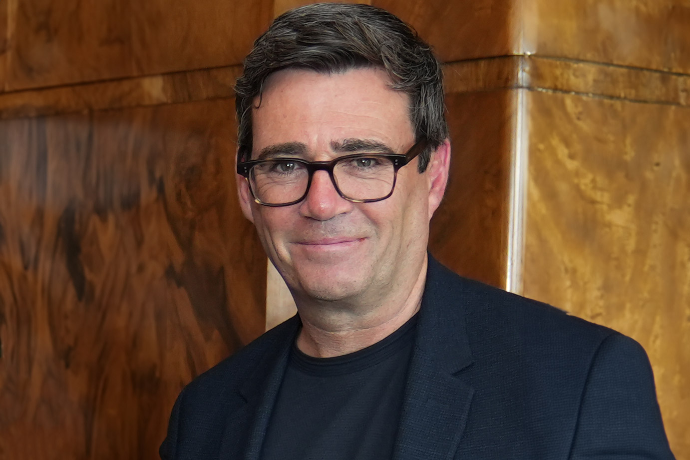 Andy Burnham Sworn In As UK Prime Minister 5 Major Promises Trump Andy Burnham Sworn In As UK Prime Minister 5 Major Promises Trump
