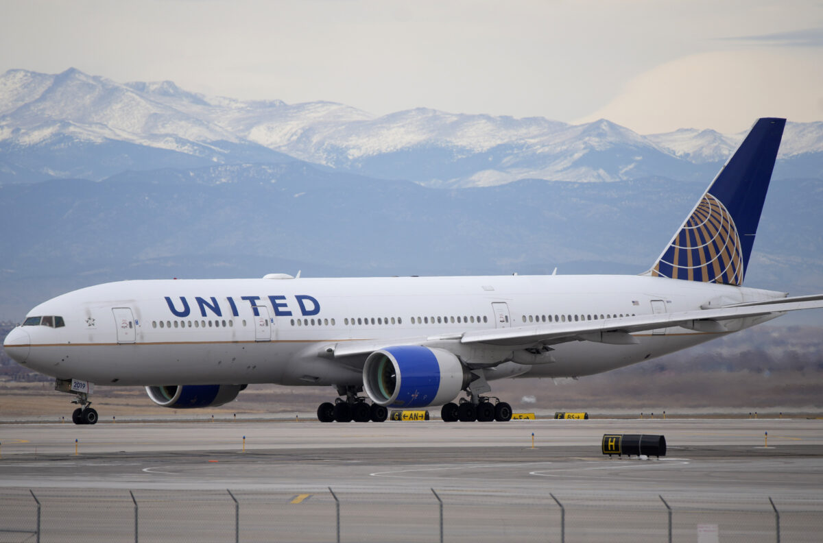  United Airlines investigates viral SFO incident after employee allegedly threatens to call ICE on U.S. citizen during heated Airport confrontation